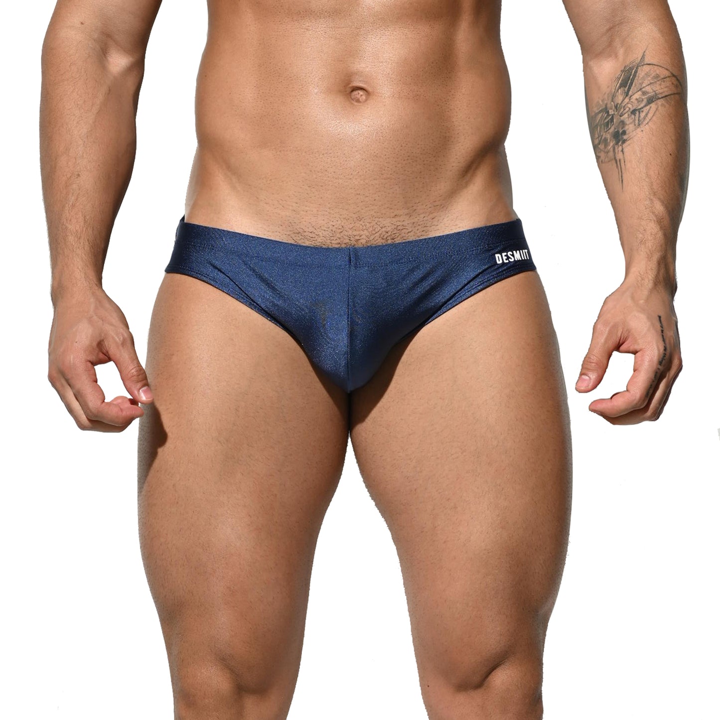 DESMIIT Men's Swimming Briefs Solid color tight swimming high elastic Swimwear Tight-Fitting Swim Briefs S3101