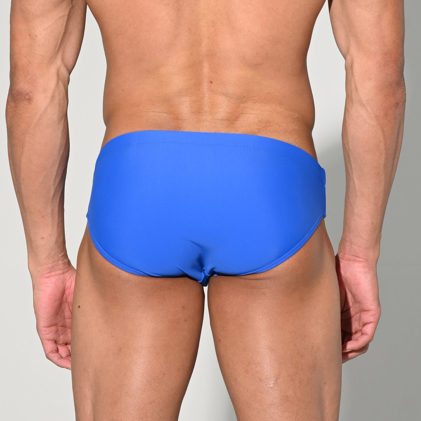 Men's Stylish Minimalist Swimwear Quick-Drying Slim-fit Triangle Swim Briefs 3520