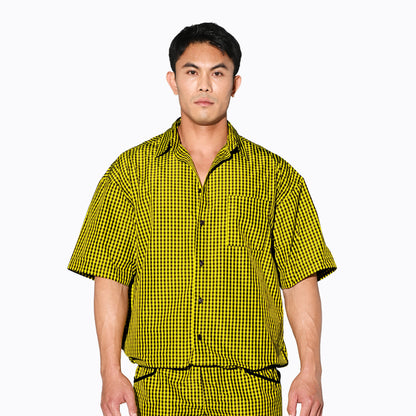 DESMIIT Men's Plaid Short Sleeve Button Down Shirt Loose Fit Non-Stretch Nylon Camp Collar Casual Vacation Shirt with Chest Pocket T3502