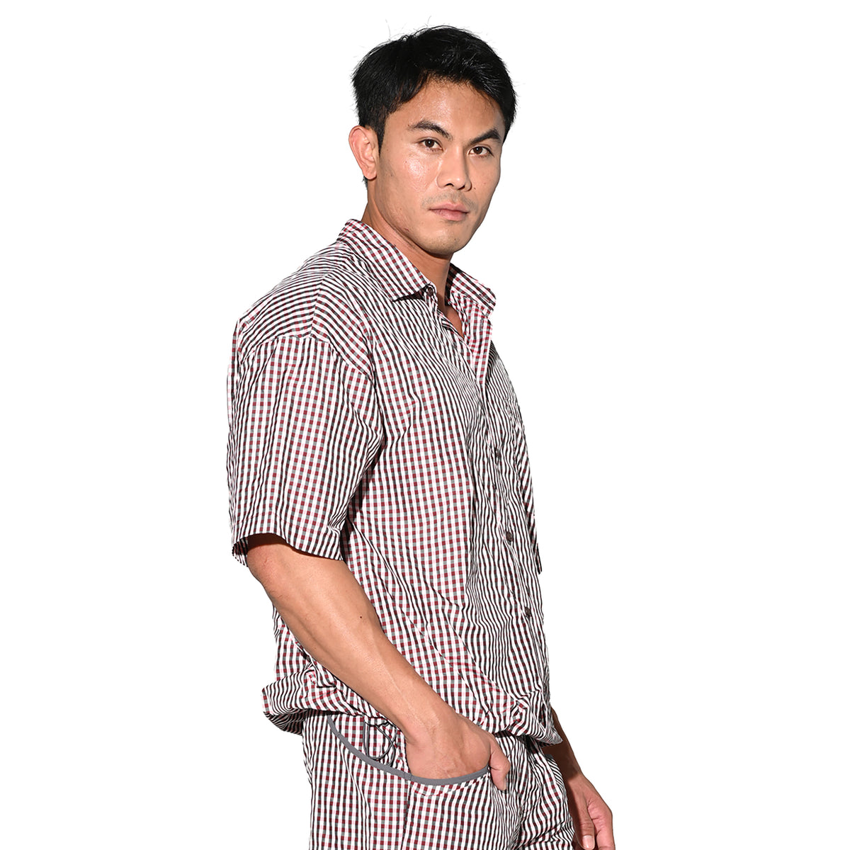 DESMIIT Men's Plaid Short Sleeve Button Down Shirt Loose Fit Non-Stretch Nylon Camp Collar Casual Vacation Shirt with Chest Pocket T3502