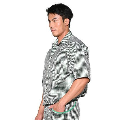 DESMIIT Men's Plaid Short Sleeve Button Down Shirt Loose Fit Non-Stretch Nylon Camp Collar Casual Vacation Shirt with Chest Pocket T3502