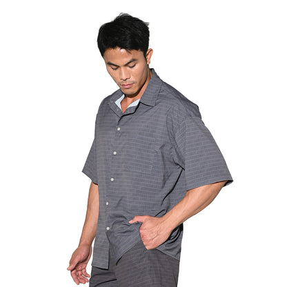 DESMIIT Men's Letter Print Short Sleeve Button Down Shirt Loose Fit Non-Stretch Nylon Camp Collar Casual Vacation Shirt T3505