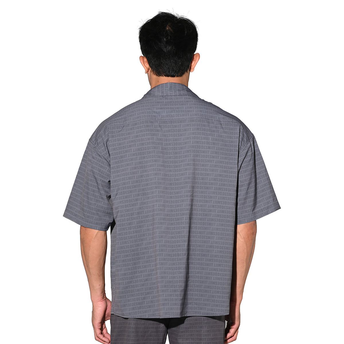 DESMIIT Men's Letter Print Short Sleeve Button Down Shirt Loose Fit Non-Stretch Nylon Camp Collar Casual Vacation Shirt T3505