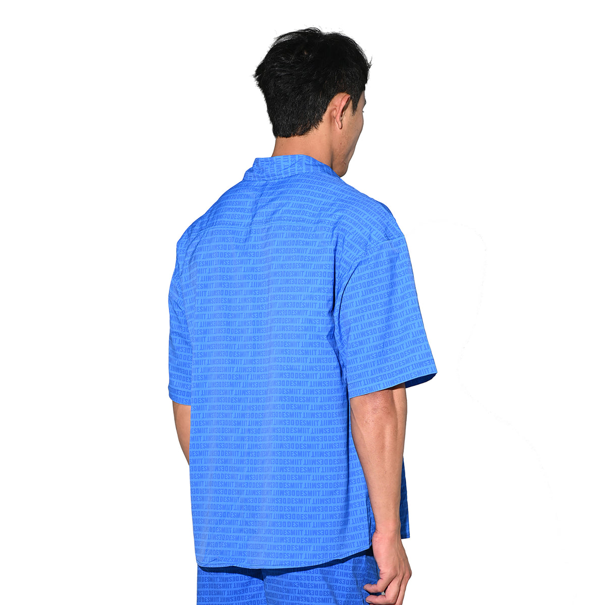 DESMIIT Men's Letter Print Short Sleeve Button Down Shirt Loose Fit Non-Stretch Nylon Camp Collar Casual Vacation Shirt T3505