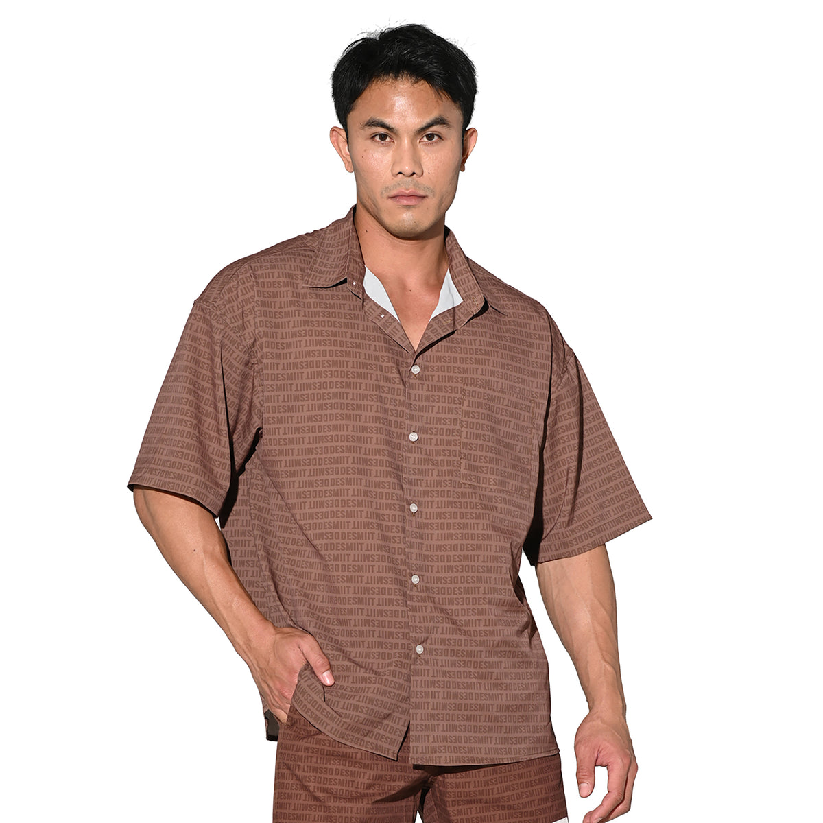 DESMIIT Men's Letter Print Short Sleeve Button Down Shirt Loose Fit Non-Stretch Nylon Camp Collar Casual Vacation Shirt T3505