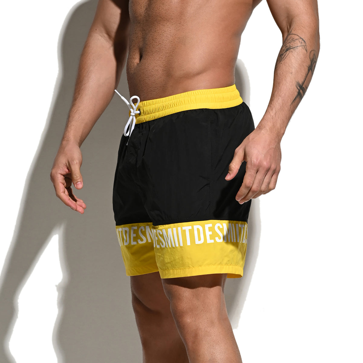 DESMIIT Men's Fashion Color Block Quick dry Swim Board Shorts, Quick‑Dry Breathable Beach shorts B3107