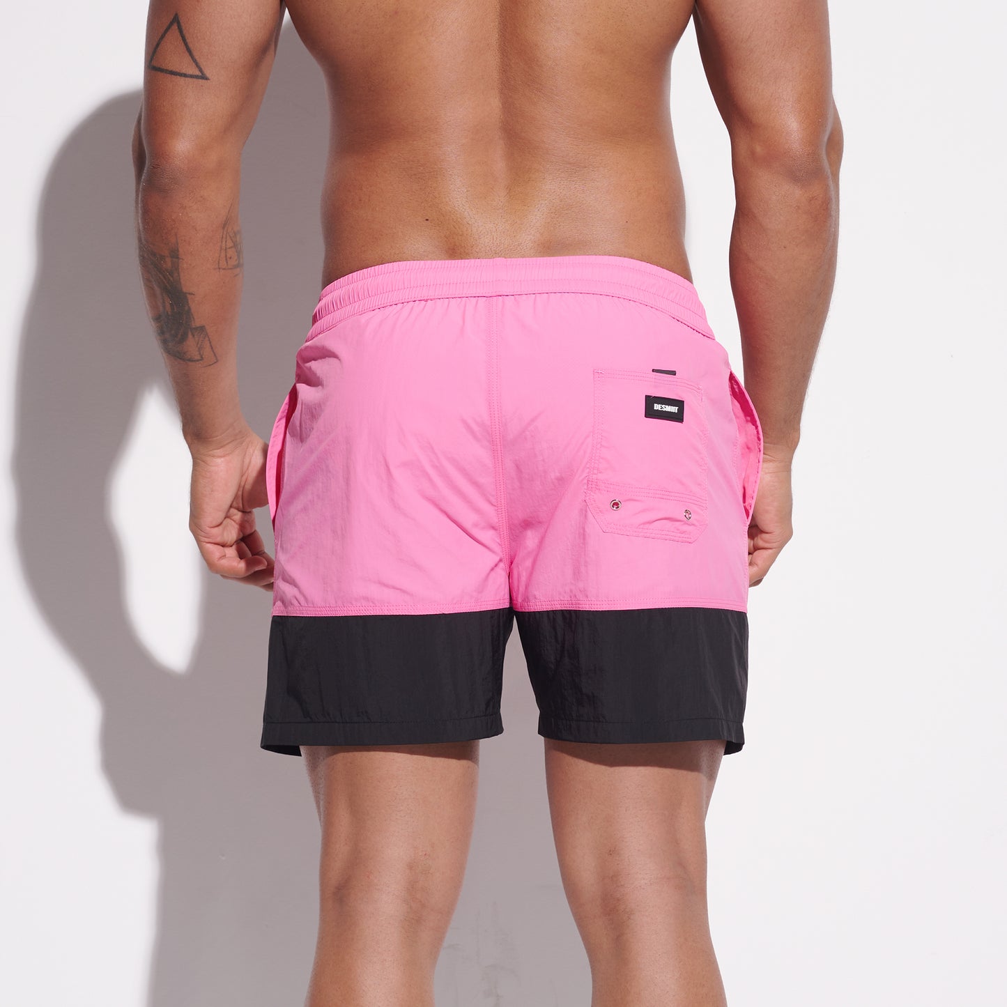 DESMIIT Men's Two‑Tone Modern Short‑Fit Moisture‑Wicking Drawstring Swim Board Shorts , Breathable Summer Beach Trunks Everyday B3344