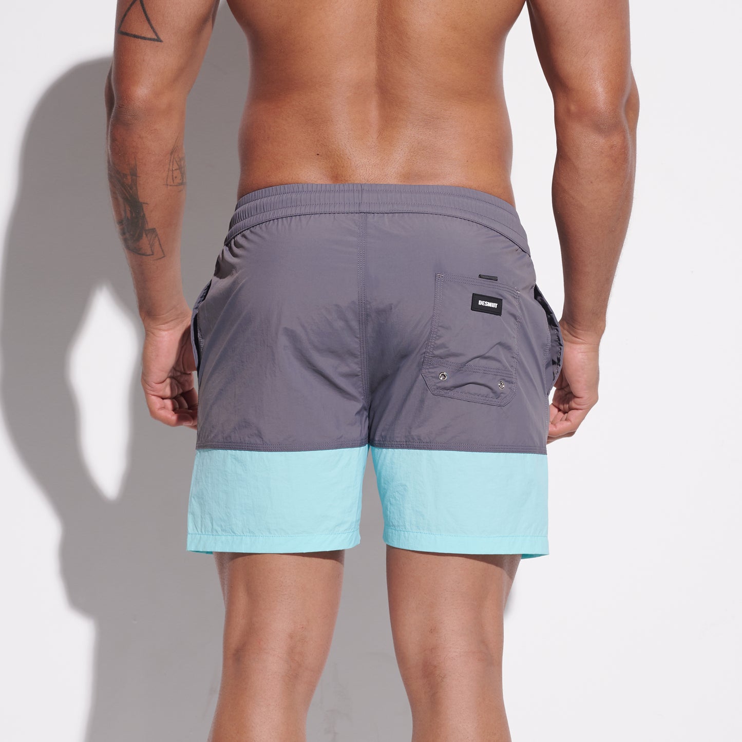 DESMIIT Men's Two‑Tone Modern Short‑Fit Moisture‑Wicking Drawstring Swim Board Shorts , Breathable Summer Beach Trunks Everyday B3344