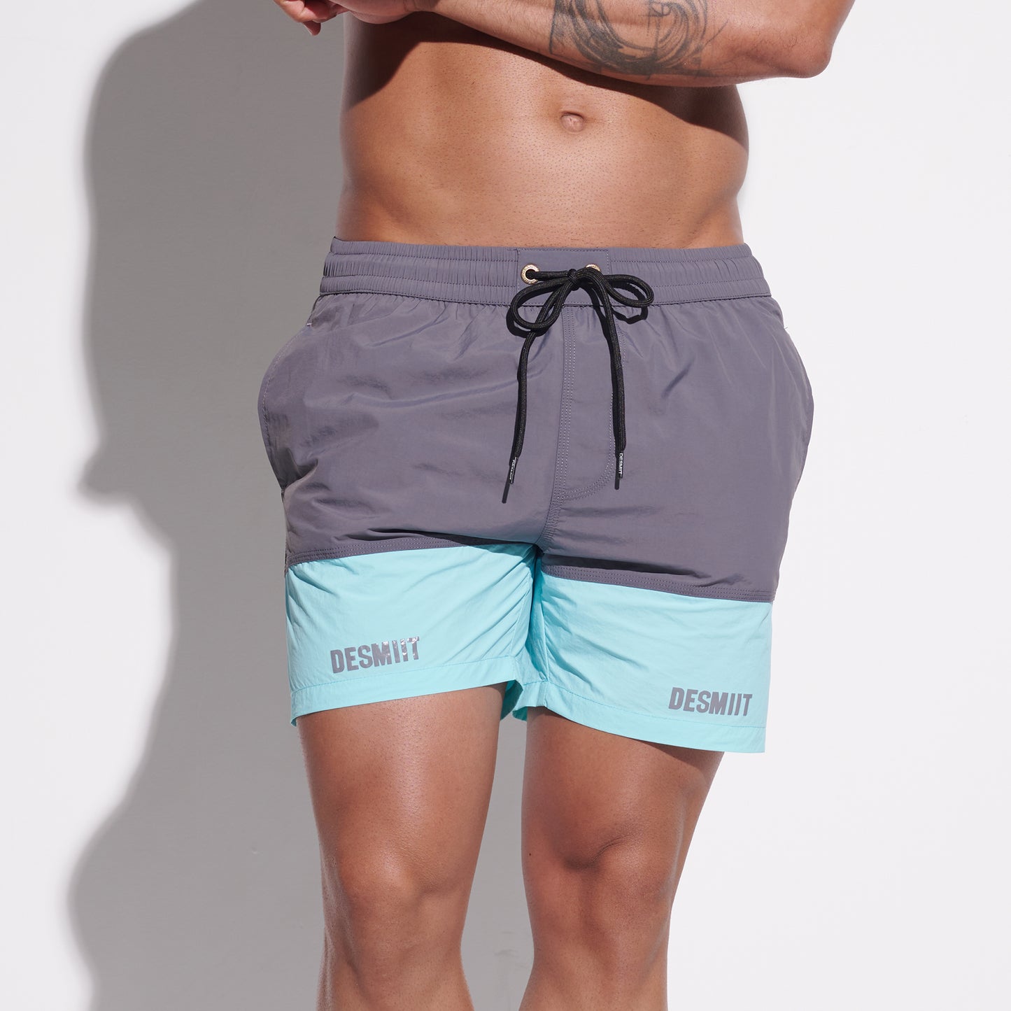 DESMIIT Men's Two‑Tone Modern Short‑Fit Moisture‑Wicking Drawstring Swim Board Shorts , Breathable Summer Beach Trunks Everyday B3344