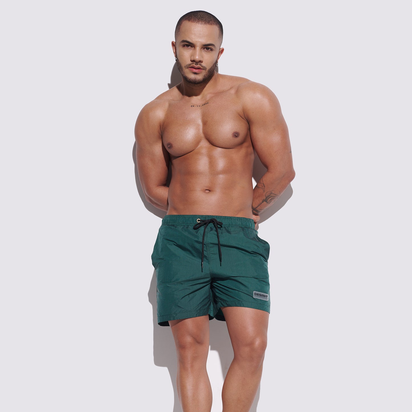 DESMIIT Men's Shiny Vertical Stripes Modern Short‑Fit Moisture‑Wicking Drawstring Swim Board Shorts, Breathable Summer Beach Trunks for Everyday Wear B3345
