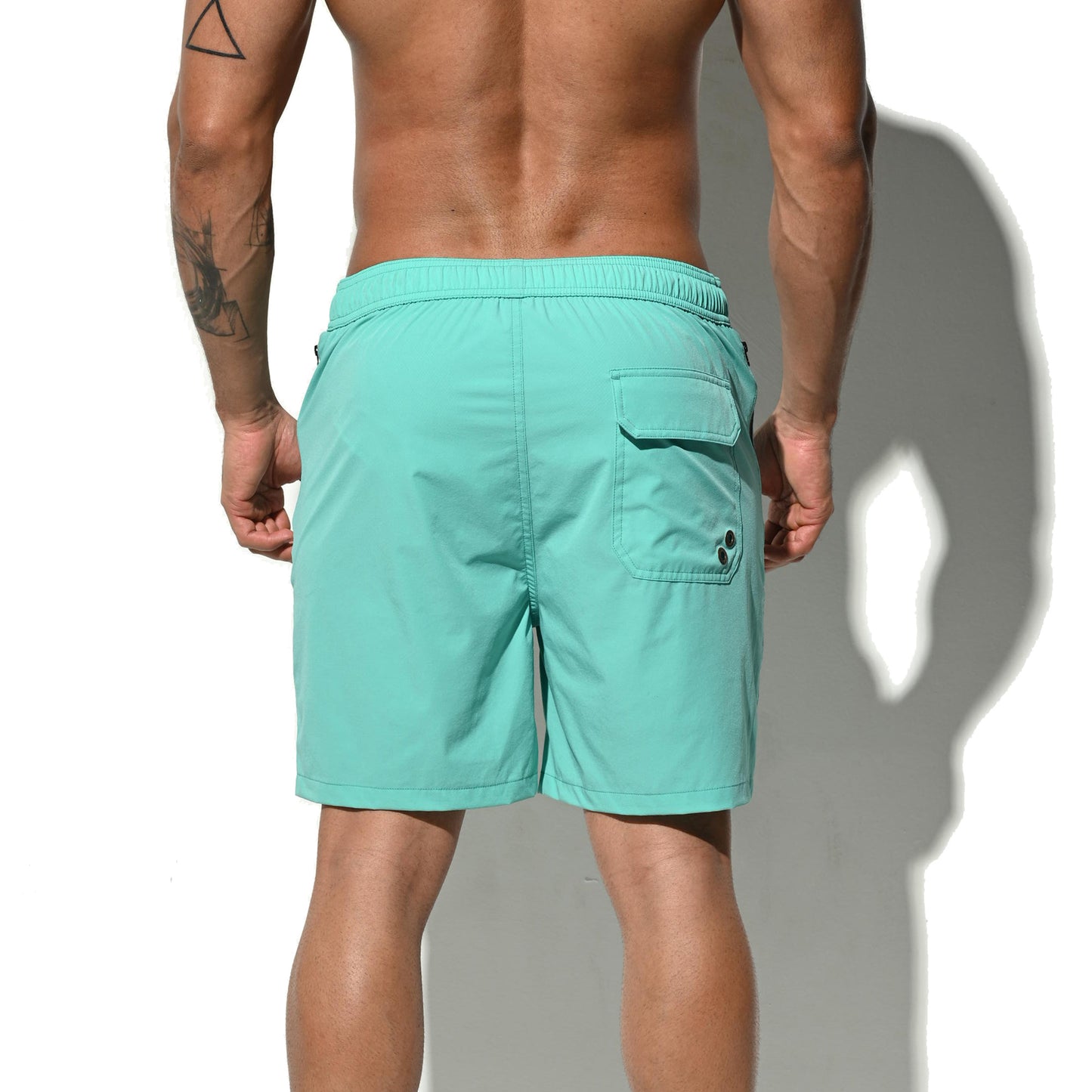 DESMIIT Men's Elastic Board shorts  Solid color quick drying swimming trunks sports shorts 4 points in summer B4119