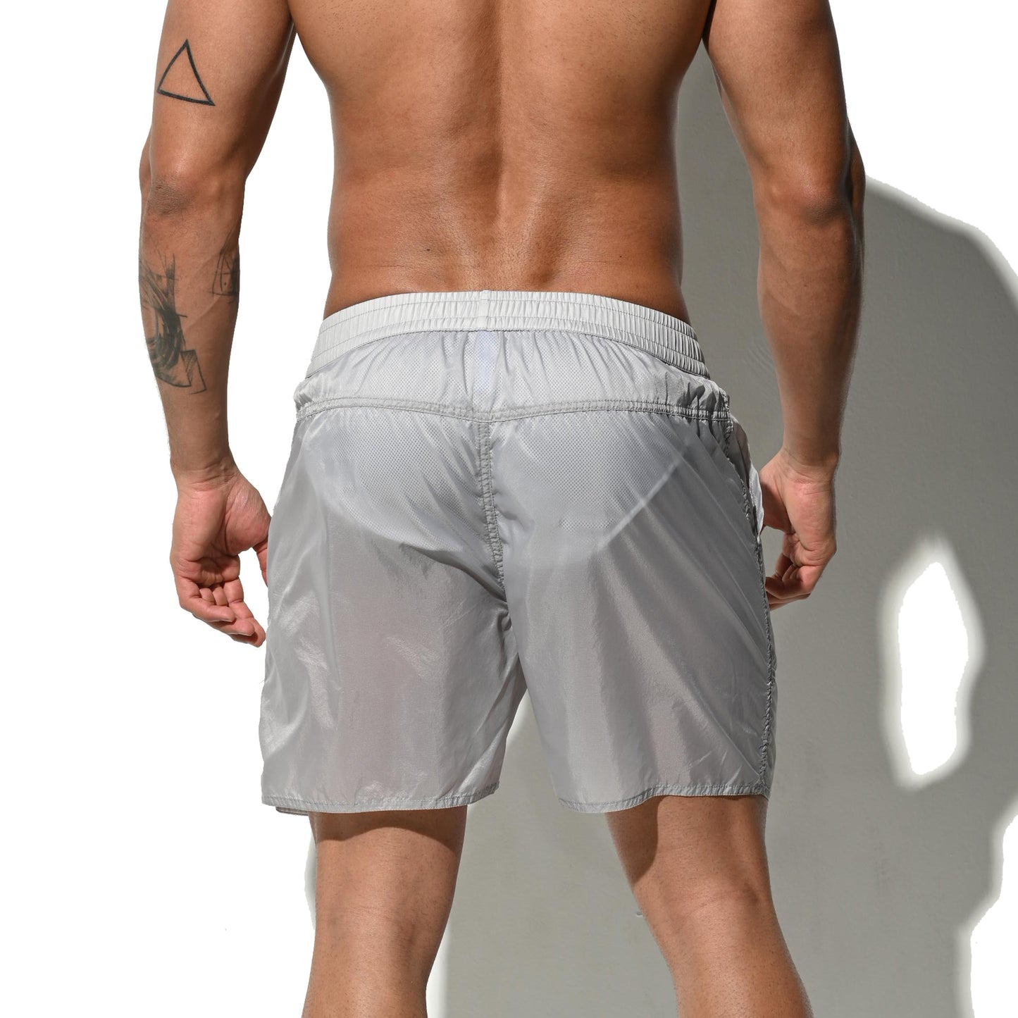 DESMIIT Men's Ultra-thin Semi-translucent Beach pants Sexy vacation 4-point shorts B4123