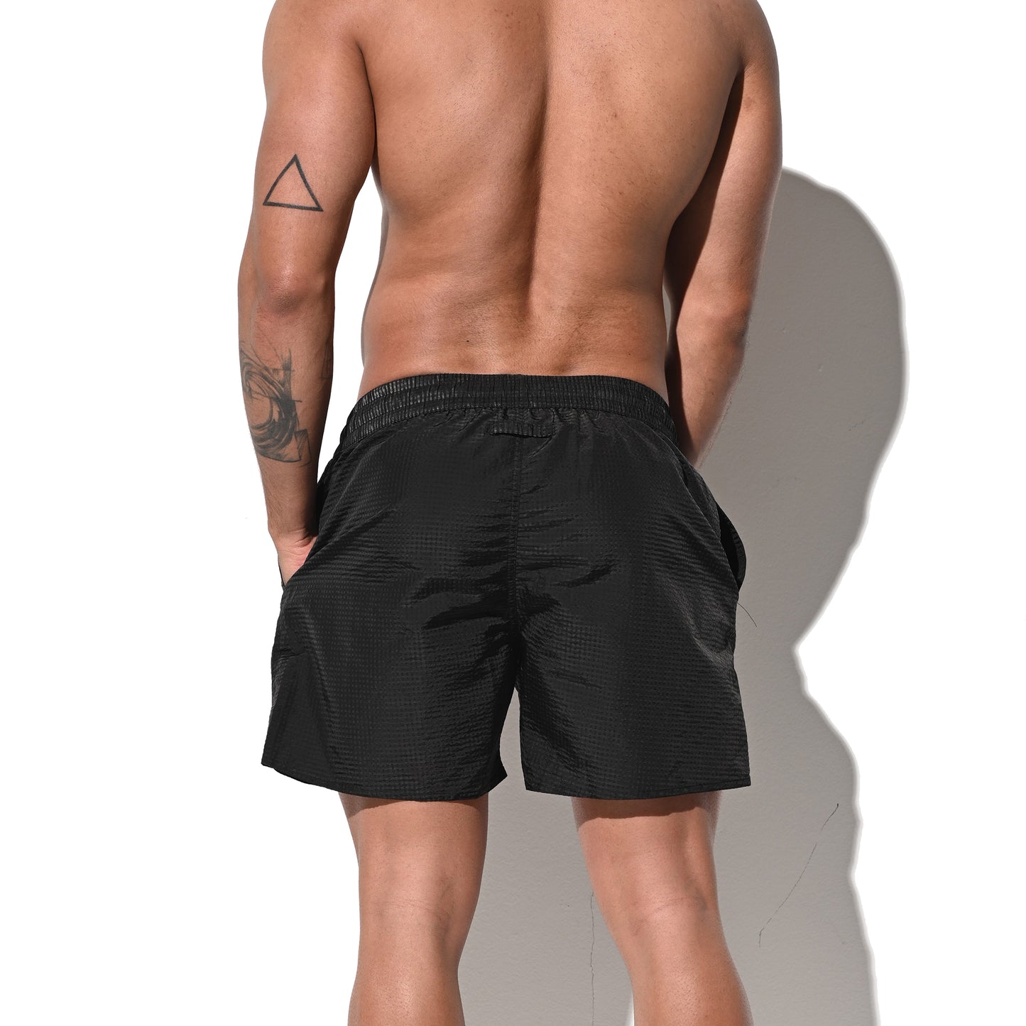 DESMIIT Men's Solid Color Ultra‑Thin Fast‑Dry Beach Shorts, Casual Summer Swim Trunks with Pockets B4236