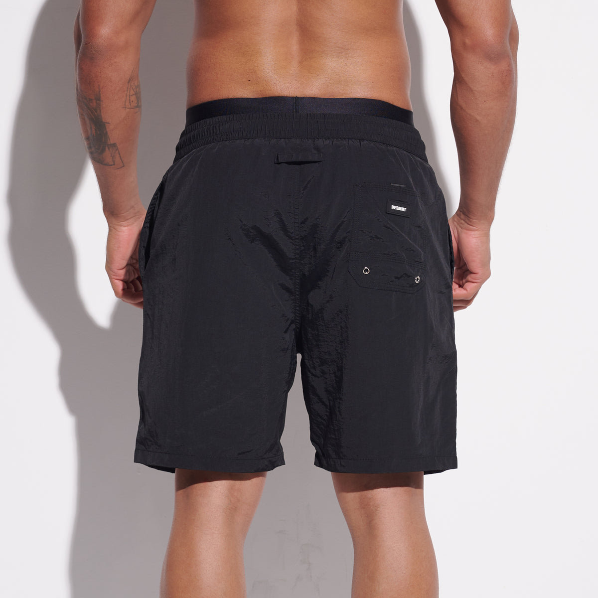 DESMIIT Men's Mock Two-Piece Swim Board Shorts Structured Fabric Quick‑Dry Breathable Beach Shorts B4351