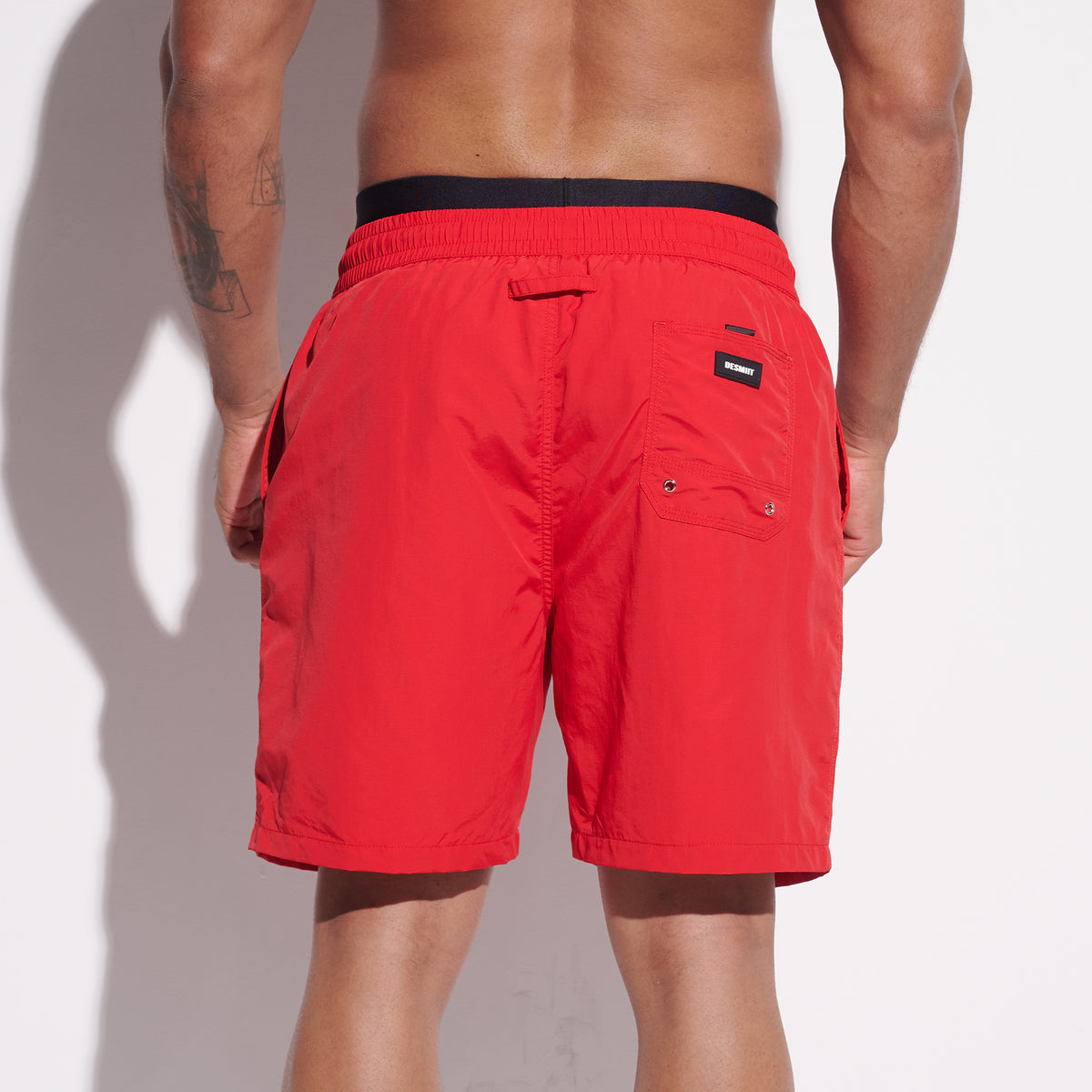 DESMIIT Men's Mock Two-Piece Swim Board Shorts Structured Fabric Quick‑Dry Breathable Beach Shorts B4351