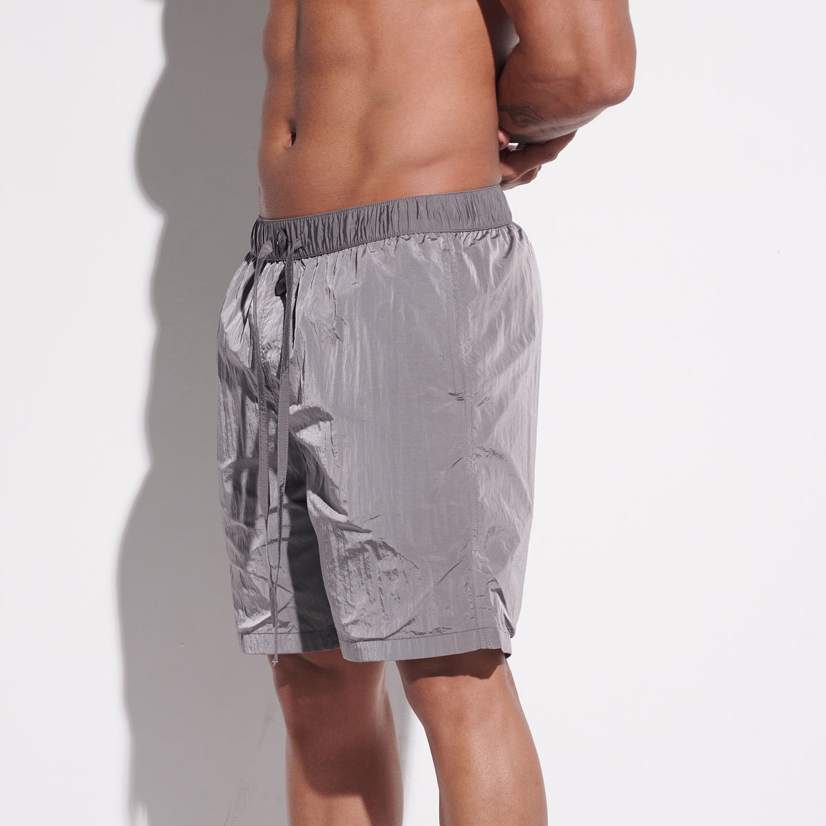 DESMIIT Men's Fashion Quick dry Thin Shiny‑Fabric Swim Board Shorts Quick‑Dry Breathable Beach shorts B4356