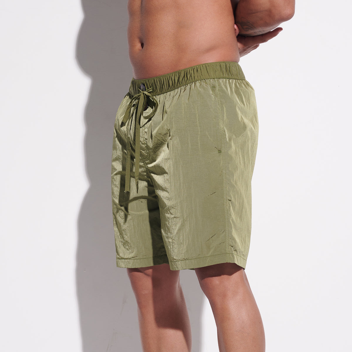 DESMIIT Men's Fashion Quick dry Thin Shiny‑Fabric Swim Board Shorts Quick‑Dry Breathable Beach shorts B4356
