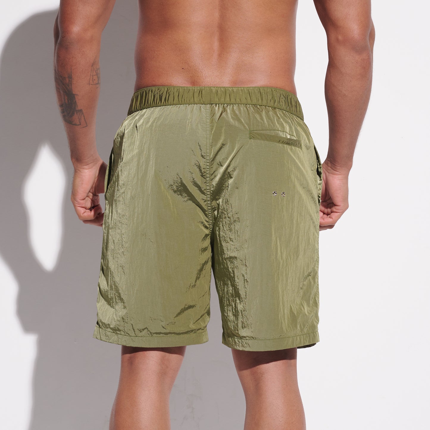 DESMIIT Men's Fashion Quick dry Thin Shiny‑Fabric Swim Board Shorts Quick‑Dry Breathable Beach shorts B4356
