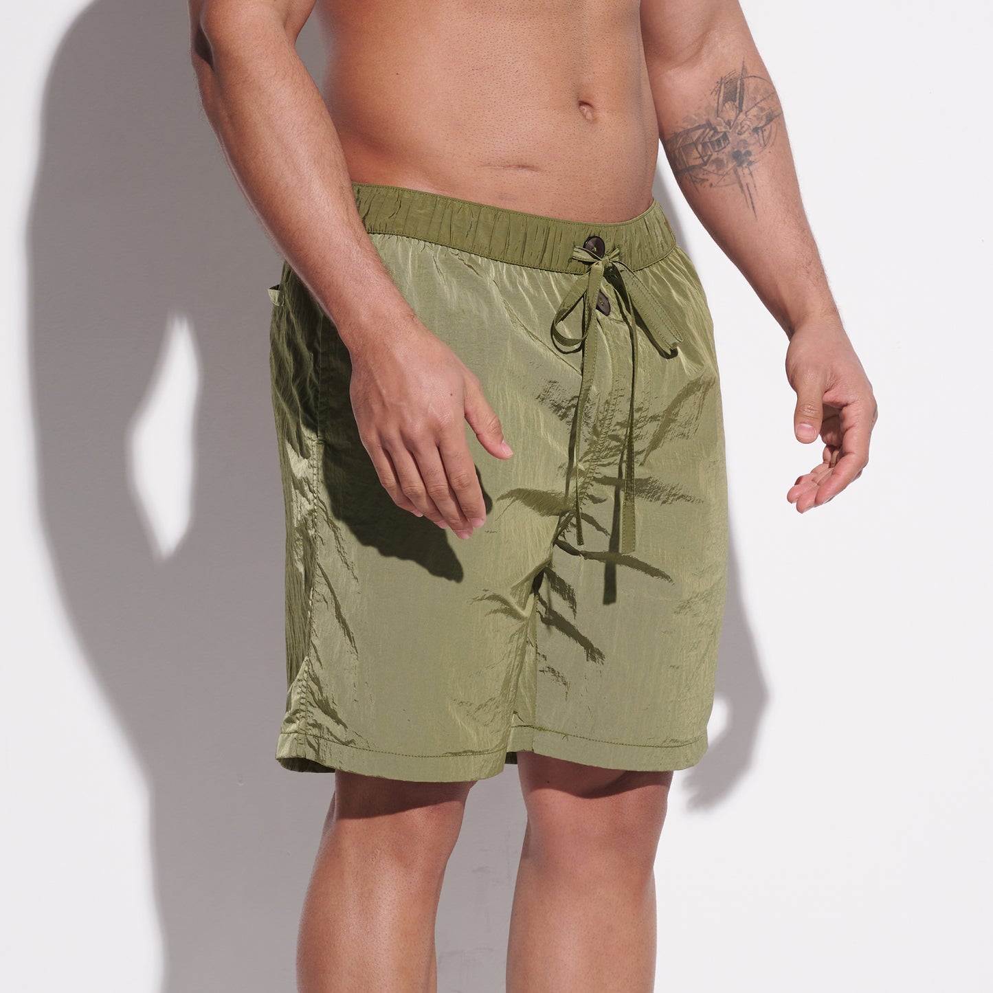 DESMIIT Men's Fashion Quick dry Thin Shiny‑Fabric Swim Board Shorts Quick‑Dry Breathable Beach shorts B4356