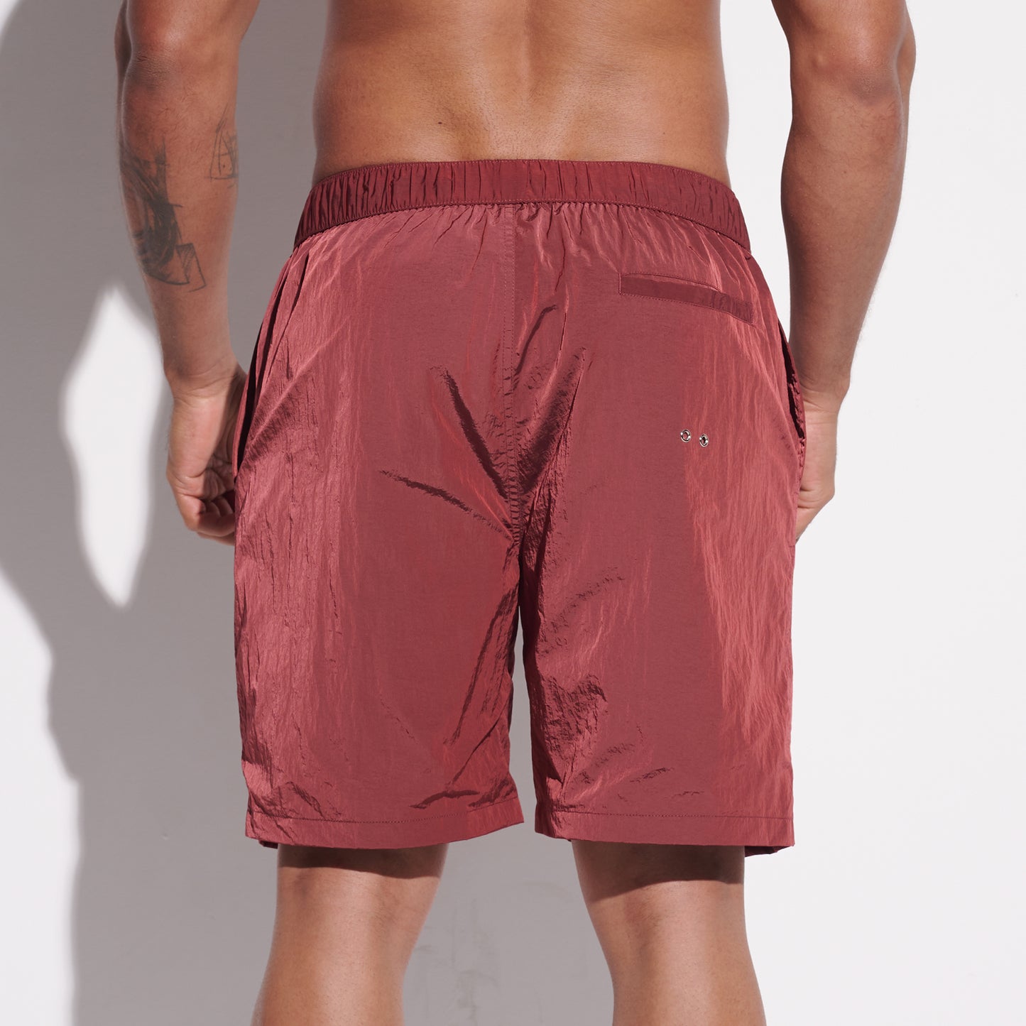 DESMIIT Men's Fashion Quick dry Thin Shiny‑Fabric Swim Board Shorts Quick‑Dry Breathable Beach shorts B4356
