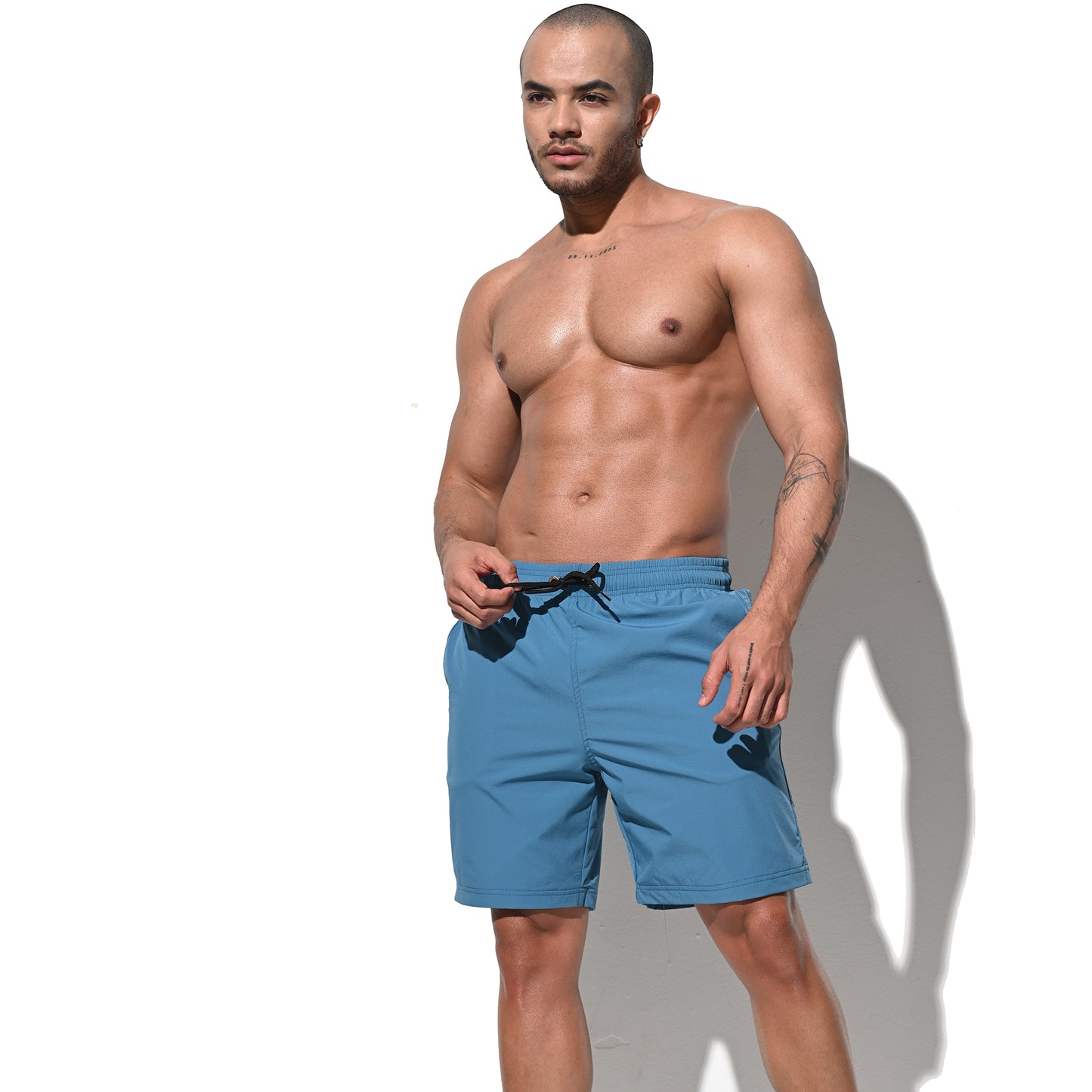 DESMIIT Men's Solid Color Fast‑Dry Beach Shorts, Casual Summer Swim Trunks with Pockets for Daily Wear B5237