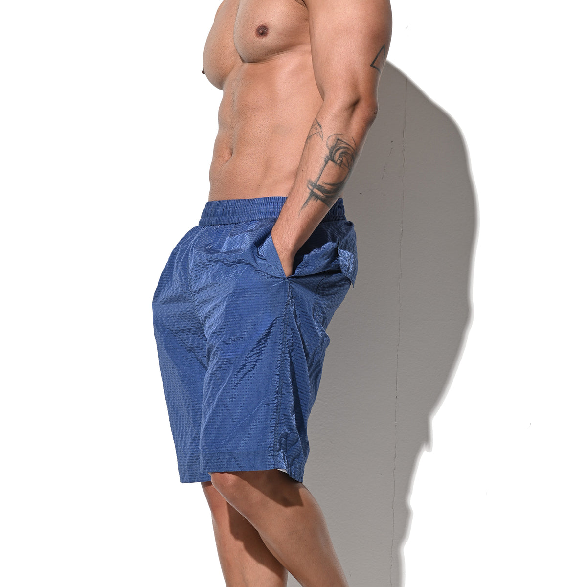 DESMIIT Men's Mid‑Length Solid Color Ultra‑Thin Fast‑Dry Beach Shorts, Casual Summer Swim Trunks with Pockets B5238