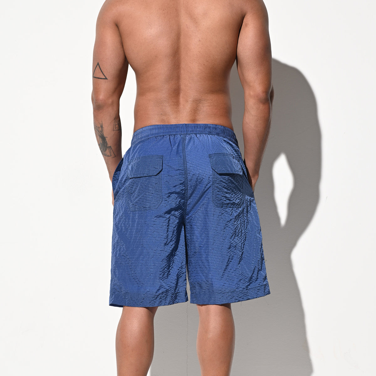 DESMIIT Men's Mid‑Length Solid Color Ultra‑Thin Fast‑Dry Beach Shorts, Casual Summer Swim Trunks with Pockets B5238