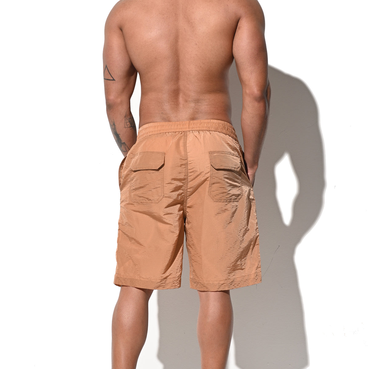 DESMIIT Men's Mid‑Length Solid Color Ultra‑Thin Fast‑Dry Beach Shorts, Casual Summer Swim Trunks with Pockets B5238