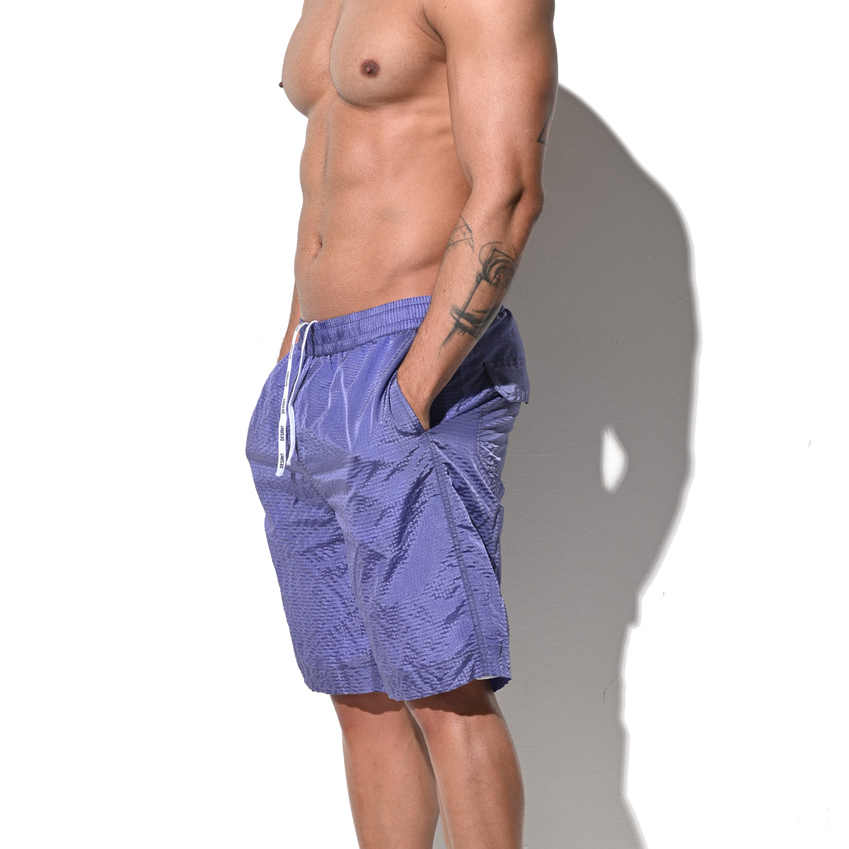 DESMIIT Men's Mid‑Length Solid Color Ultra‑Thin Fast‑Dry Beach Shorts, Casual Summer Swim Trunks with Pockets B5238