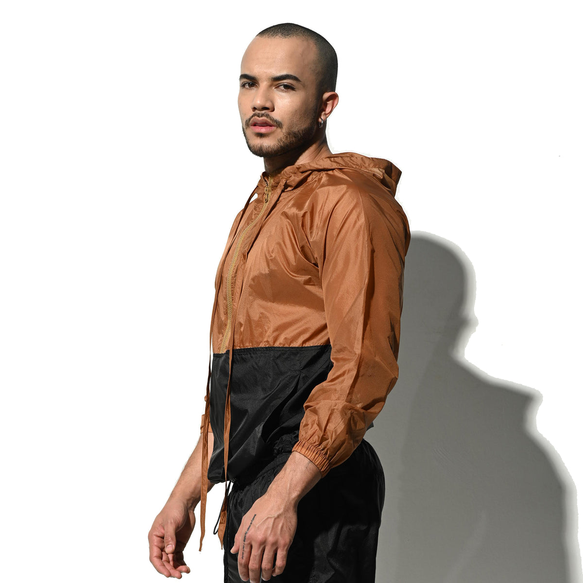 Men's Hooded Long Sleeve Sun Protection Jacket, Two-Tone Lightweight Quick Dry Sheer Windproof UV Protection Outerwear B7126