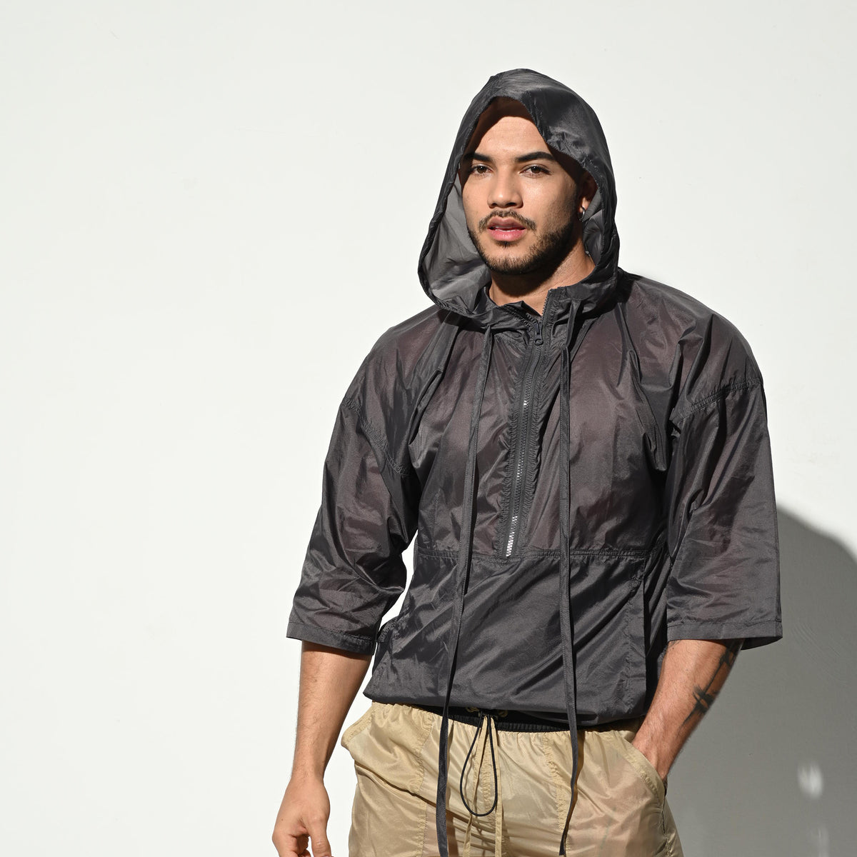 Men's Hooded 3/4 Sleeve Sun Protection Jacket Solid Lightweight Quick Dry Windproof UV Protection Outerwear B7128