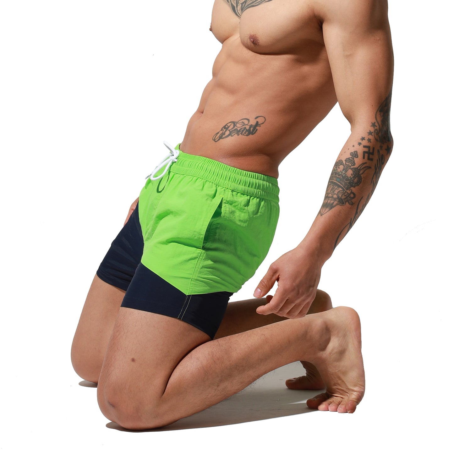 DESMIIT Men's swimming trunks Quick drying swimsuit loose Beach pants hot spring Board shorts S6023