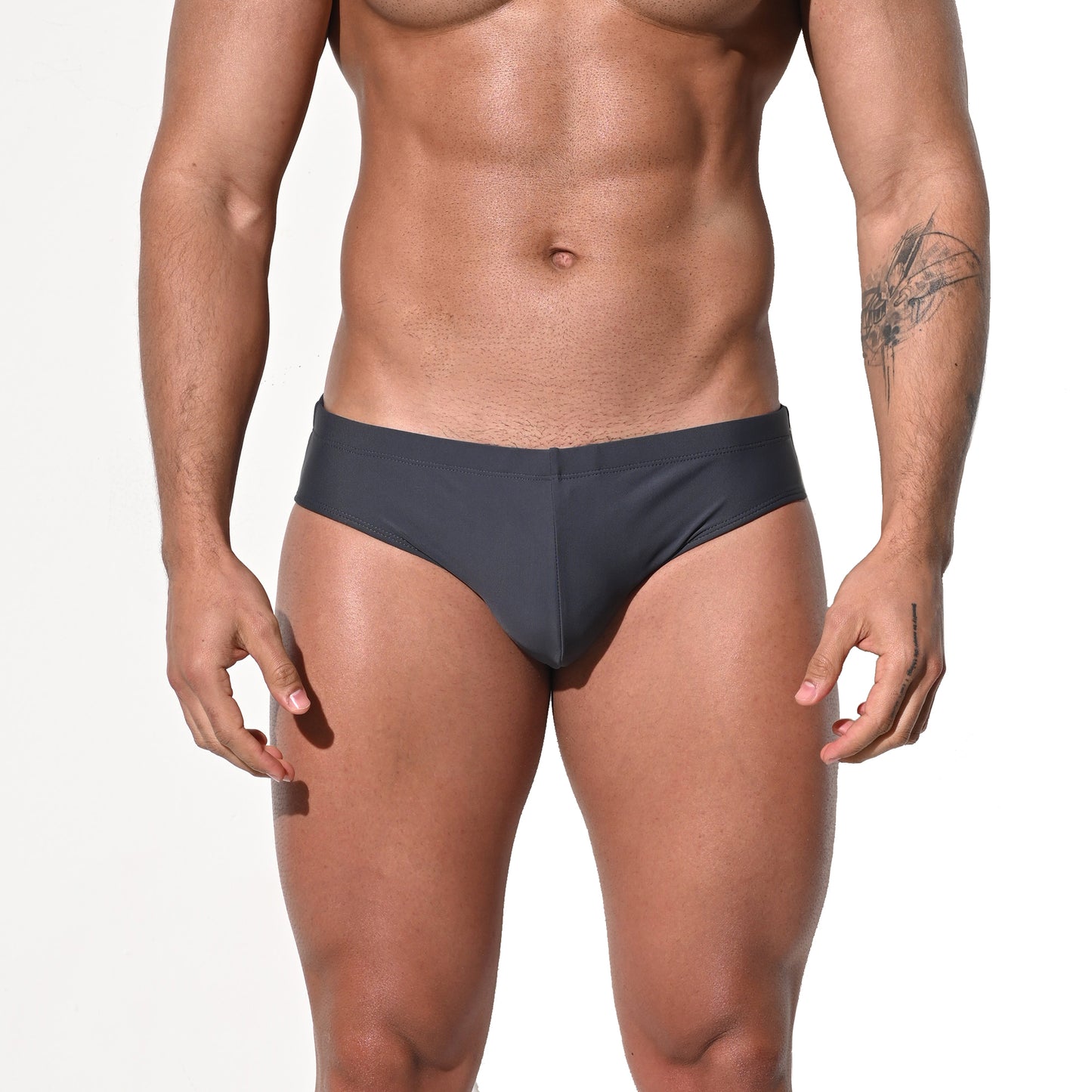 DESMIIT Men's Low Rise Letter Print Swim Briefs | High Stretch Quick-Dry Form-fitting S3211