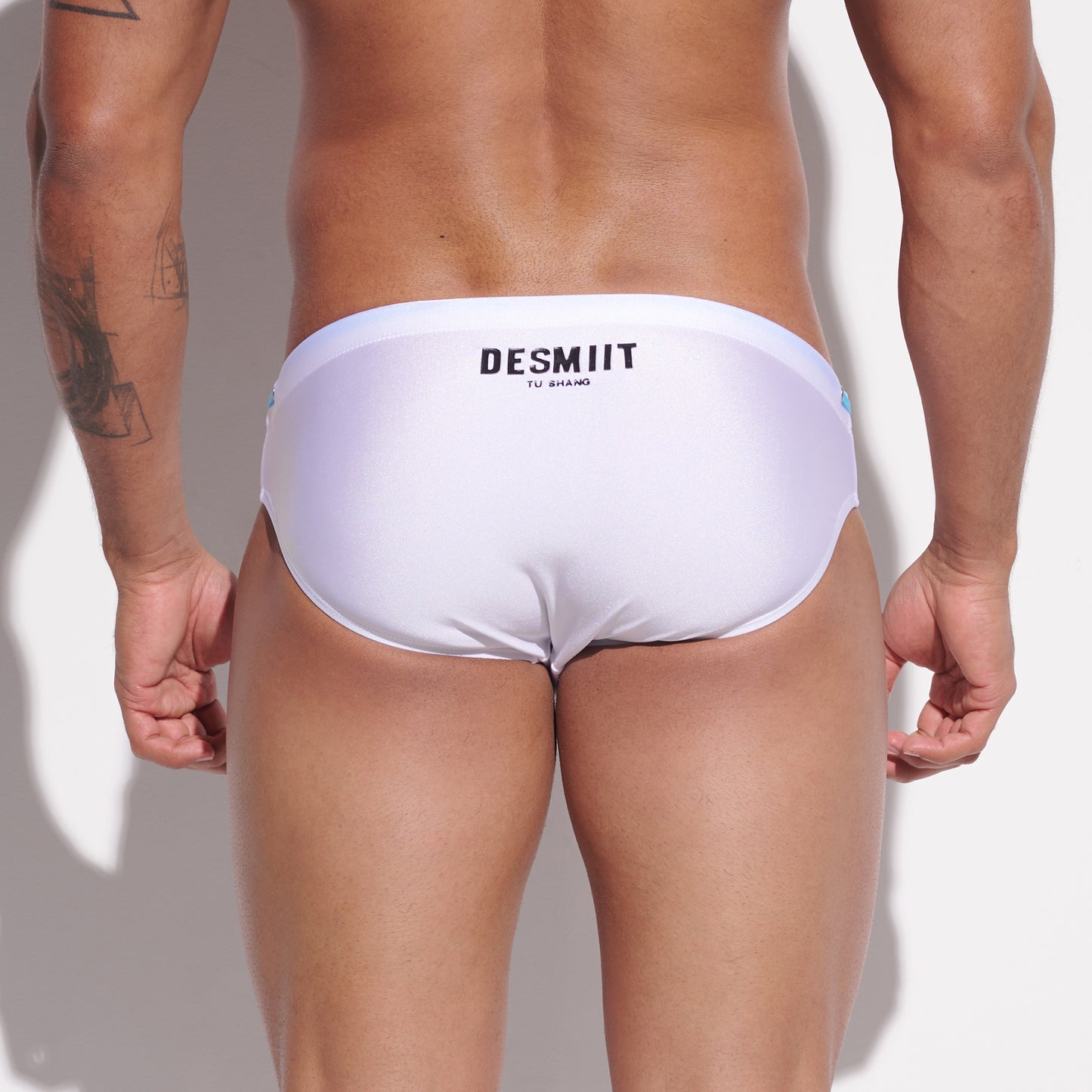 DESMIIT Men's Low Rise Padded Swim Briefs | Sexy Anti-embarrassment Bathing Suit  S3315