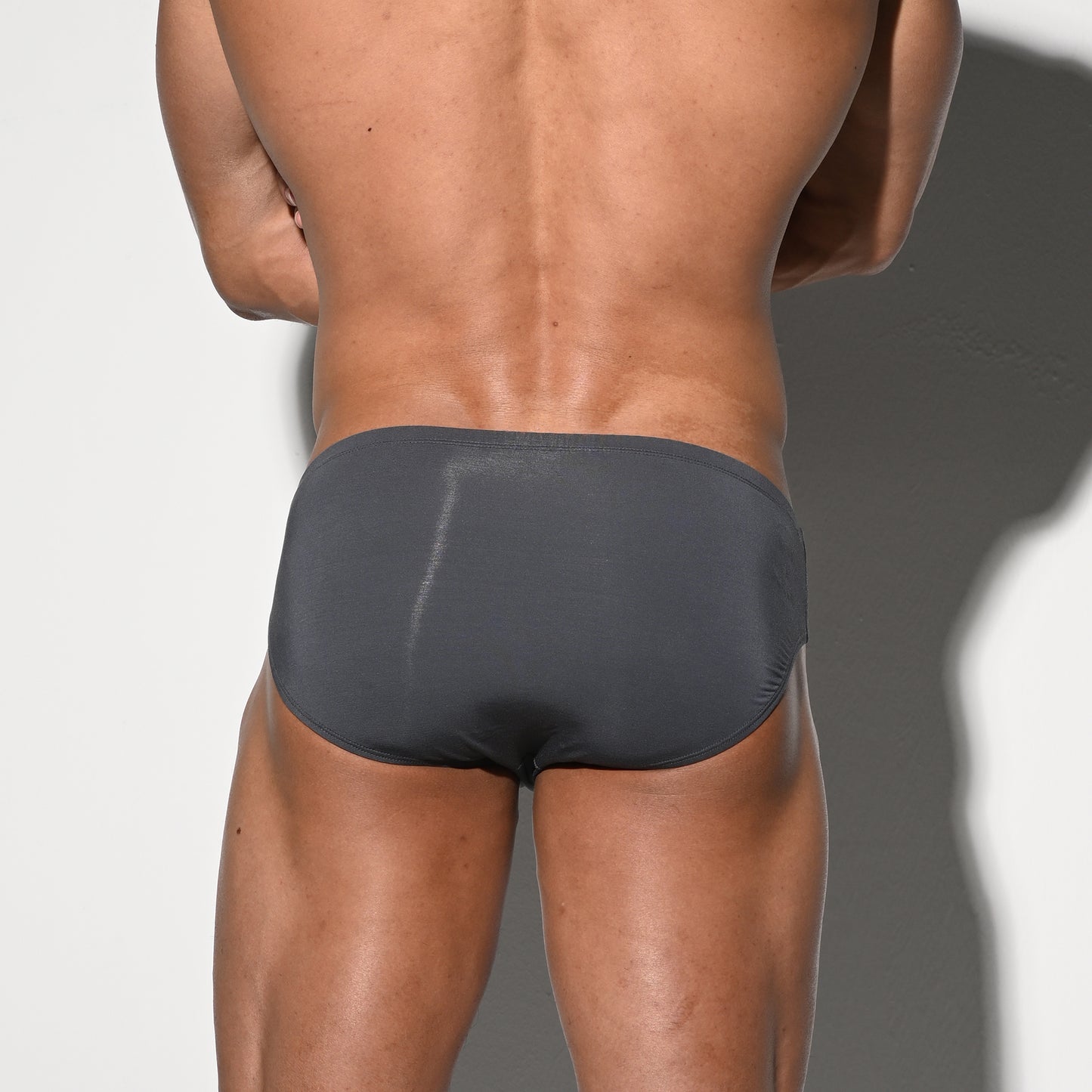 Men's Fitted Sports Briefs  Ultra Soft High Elastic Lightweight Narrow-Band & Healthy Skin-Friendly Underwear U3528